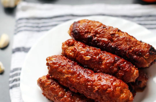 Discover the art of making homemade chorizo/longaniza (skinless) with this detailed guide. Learn the ingredients, steps, and tips for a delicious homemade treat